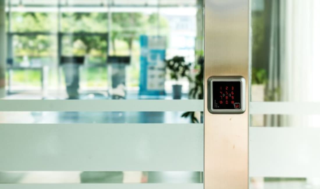 glass front in buiness