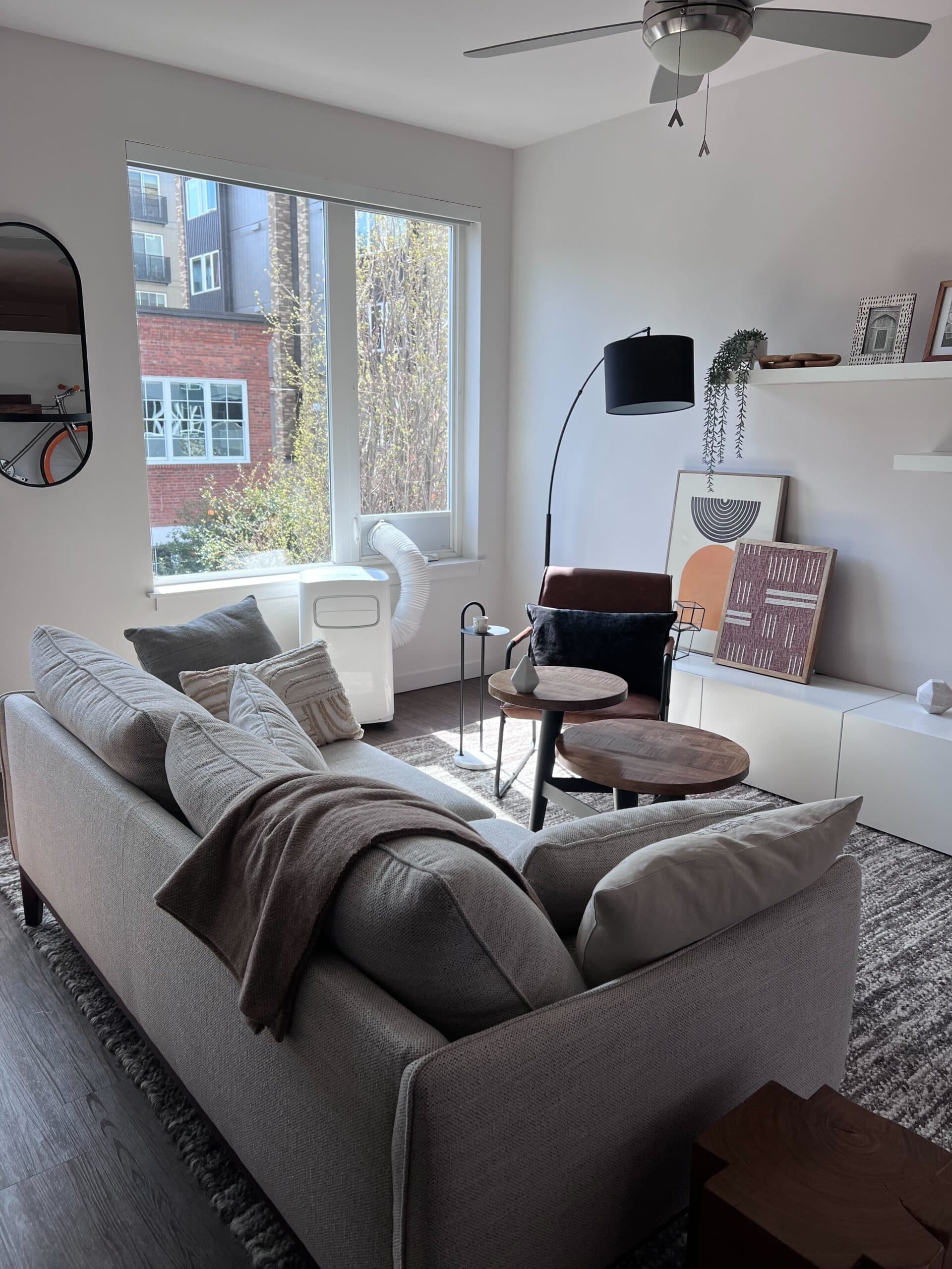 Window-Integrated Venting for Portable AC